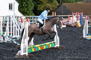 Class 1 - Fences 1'6 to 1'9